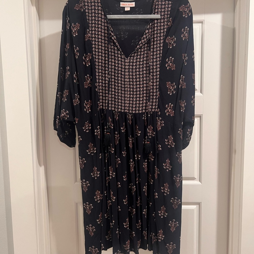 Knox Rose Black and Pink Floral Long Sleeve Dress
